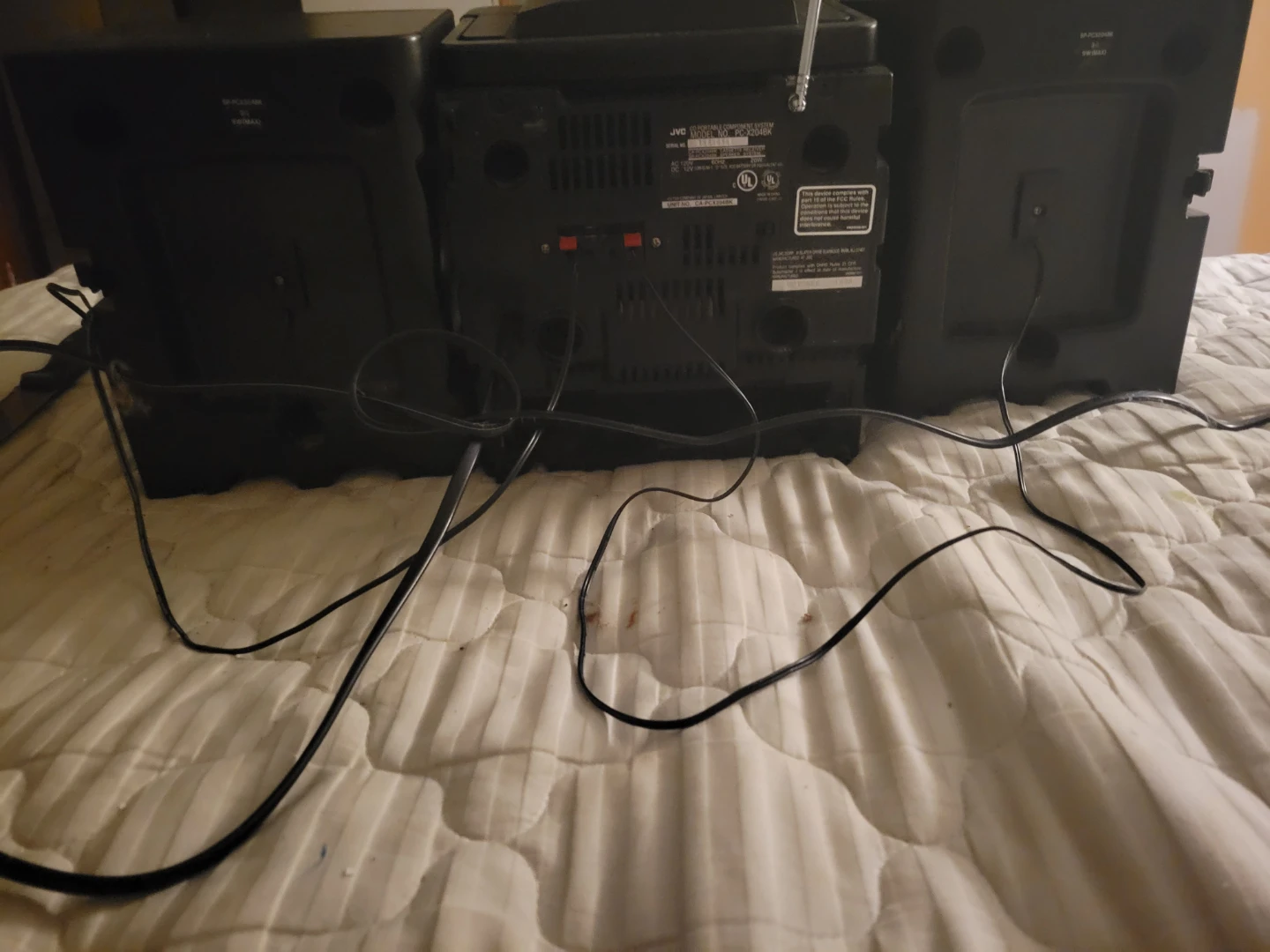 JVC CD player, speakers & power cord included - photo 3