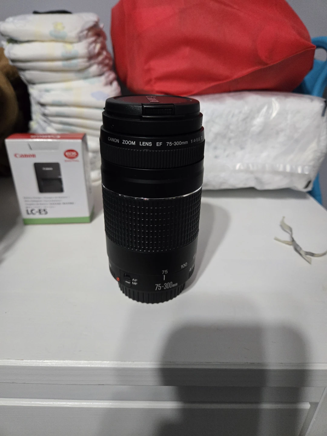 Canon EF 75-300mm f/4-5.6 III Zoom Lens - photo 2