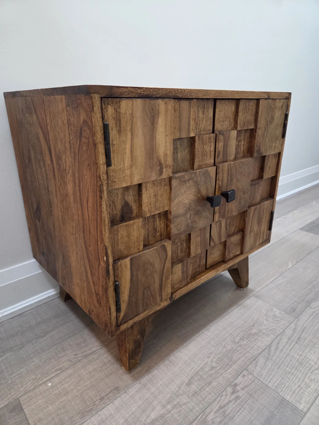 Wooden Accent cabinet/sideboard/entryway table
