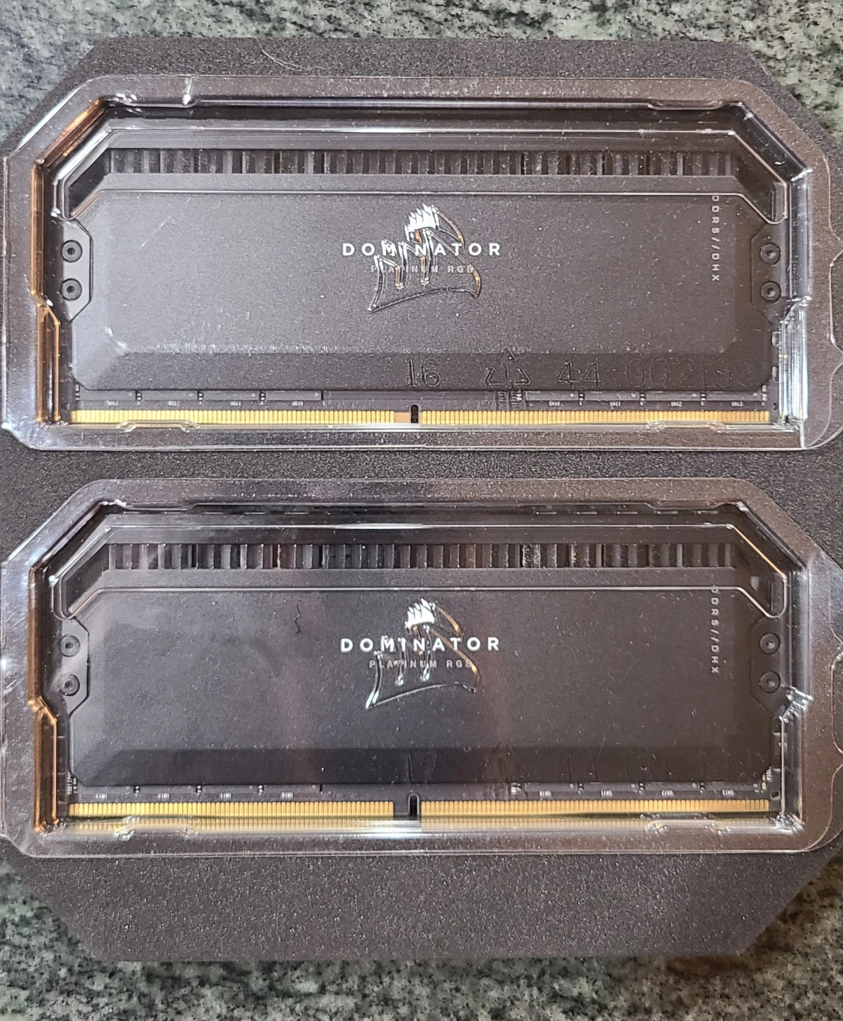 Corsair Dominator Platinum RGB DDR5 RAM 64GB (2x32GB) 5200MHz - photo 2