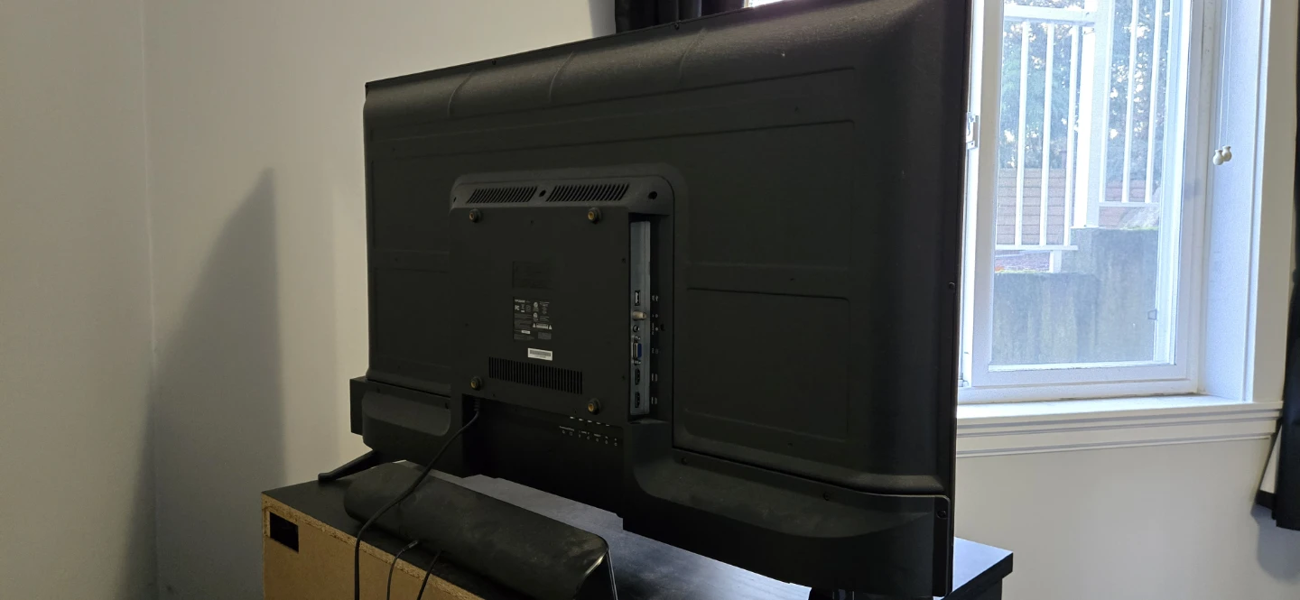 Polaroid 39" LED TV - photo 2