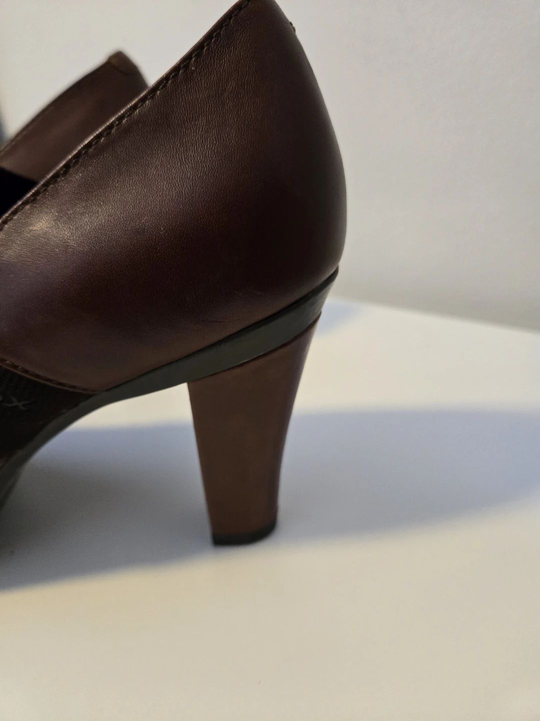 Geox Women's Brown Leather Heeled Booties - photo 4