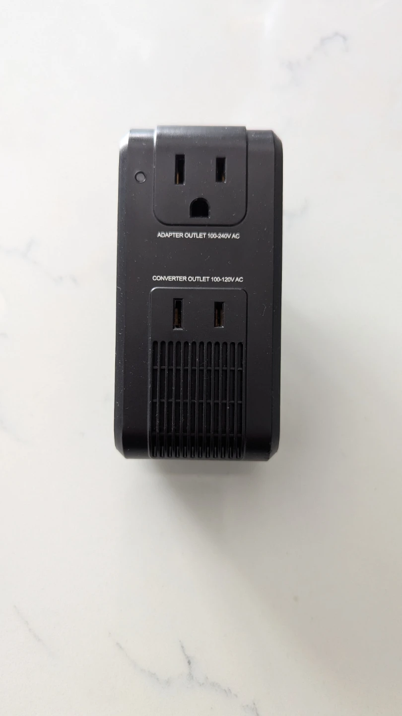 Insignia Travel Adapter/Convertor - photo 2
