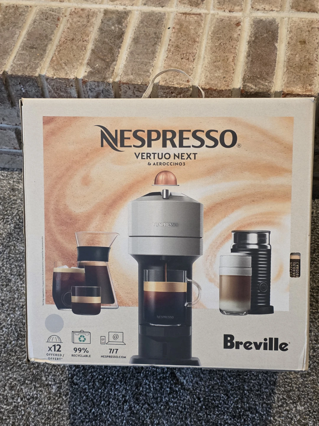 Nespresso Vertuo Next & Aeroccino3 by Breville