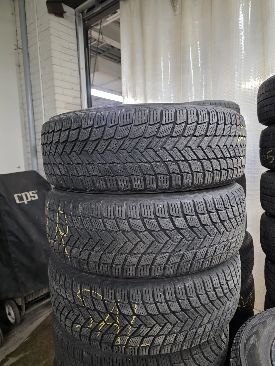 4 MICHELIN X-ICE  245/60 R18 Winter Tires DOT 0621 - photo 2