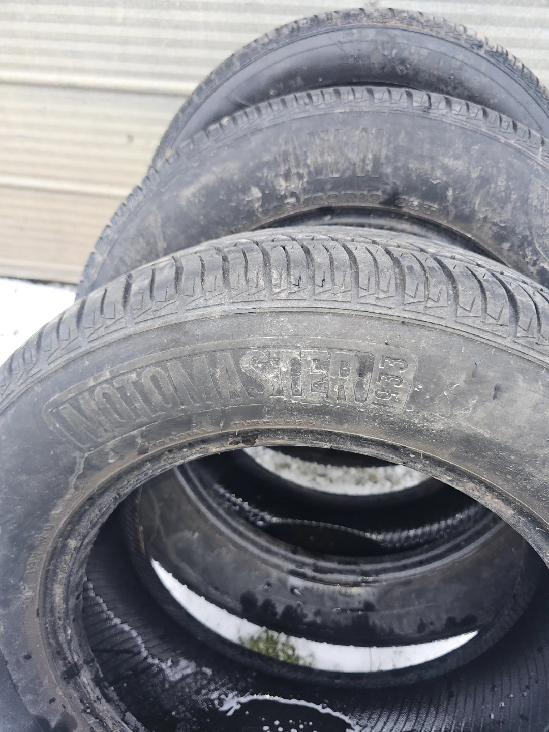 225/60/R16 motomaster all season tires full set - photo 3