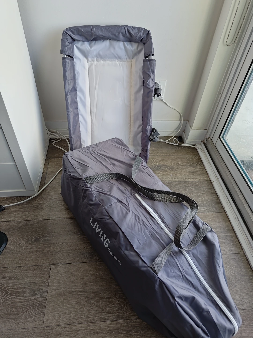 LIVINGbasics Playard with Bassinet and Changing Table - photo 3