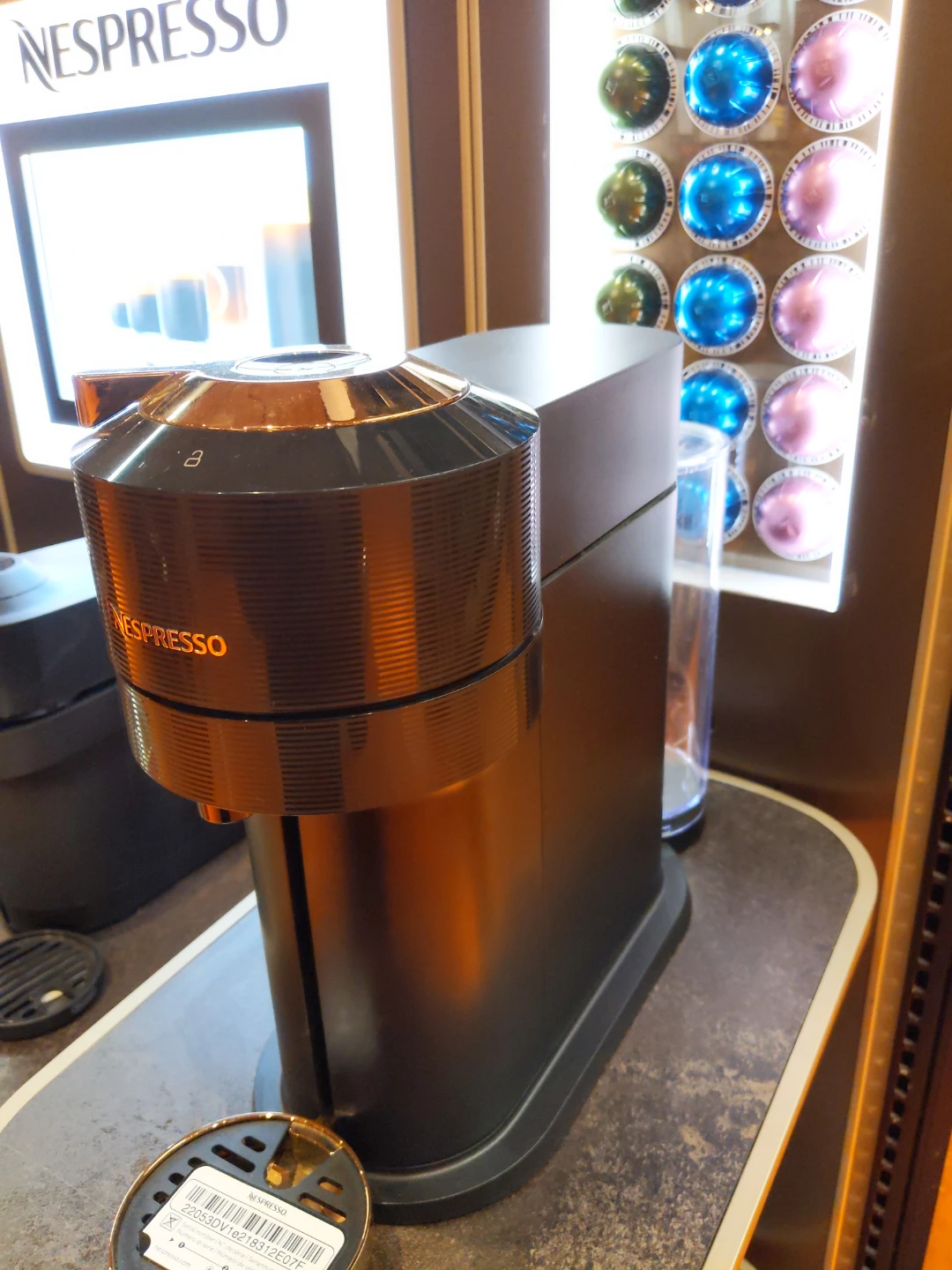 NEW Nespresso Vertuo Next Coffee Machine by De'Longhi