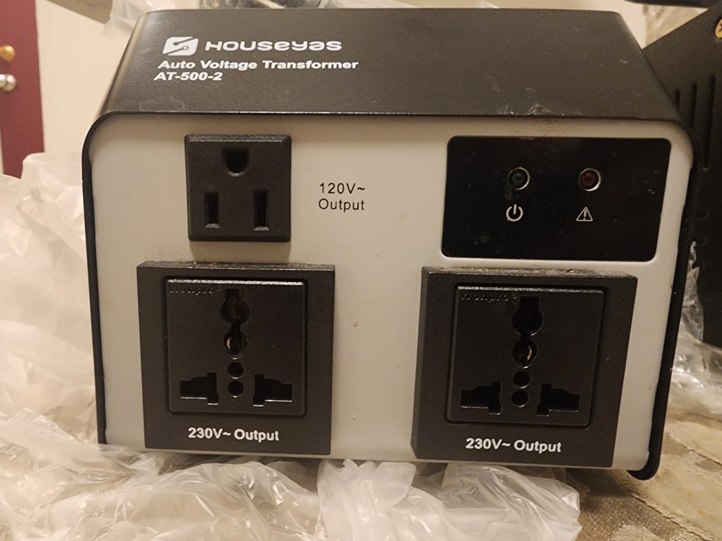 HOUSEYAS AT-500-2 Auto Voltage Transformer - photo 3