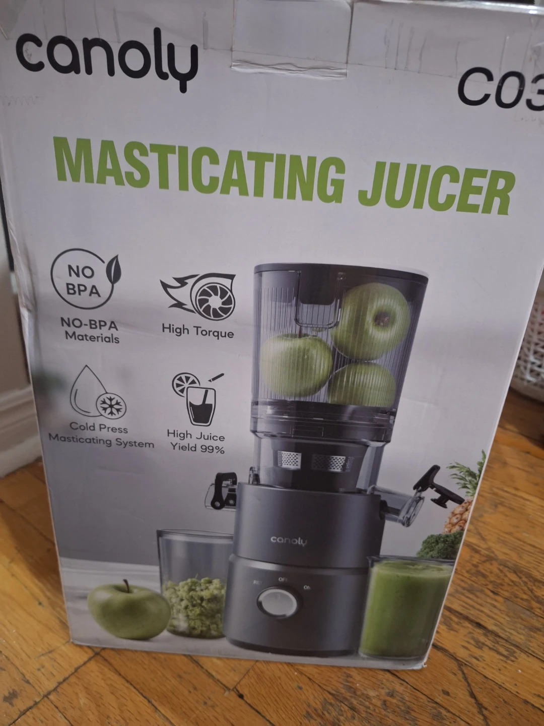 Canoly C03 Masticating Juicerw