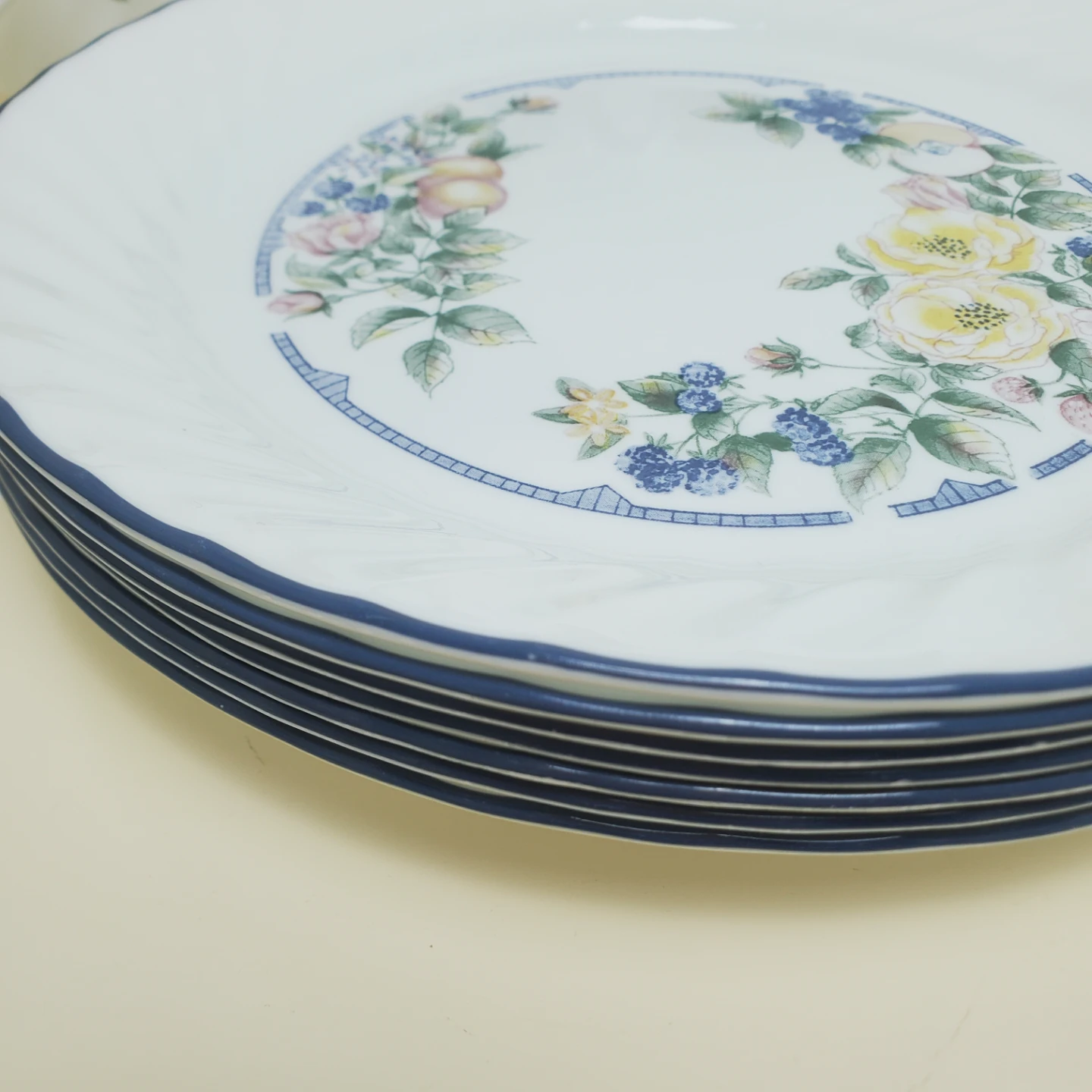 Corelle Orchard Rose Dinnerware Set 🧡 - photo 5