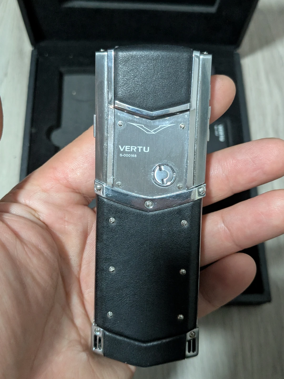 Vertu Luxury Mobile Phone - photo 3