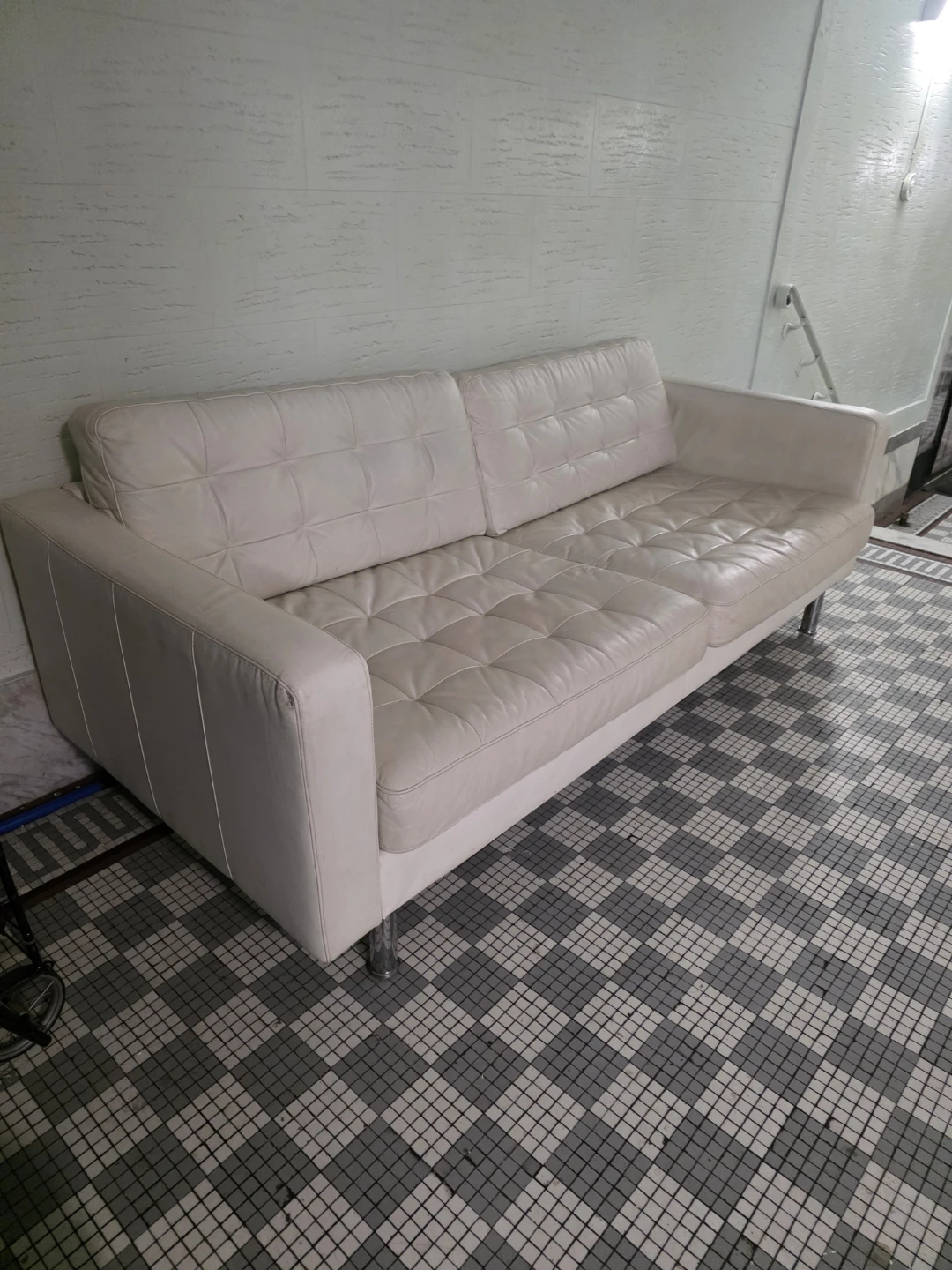 IKEA 302.718.15 Beige Sofa - photo 2