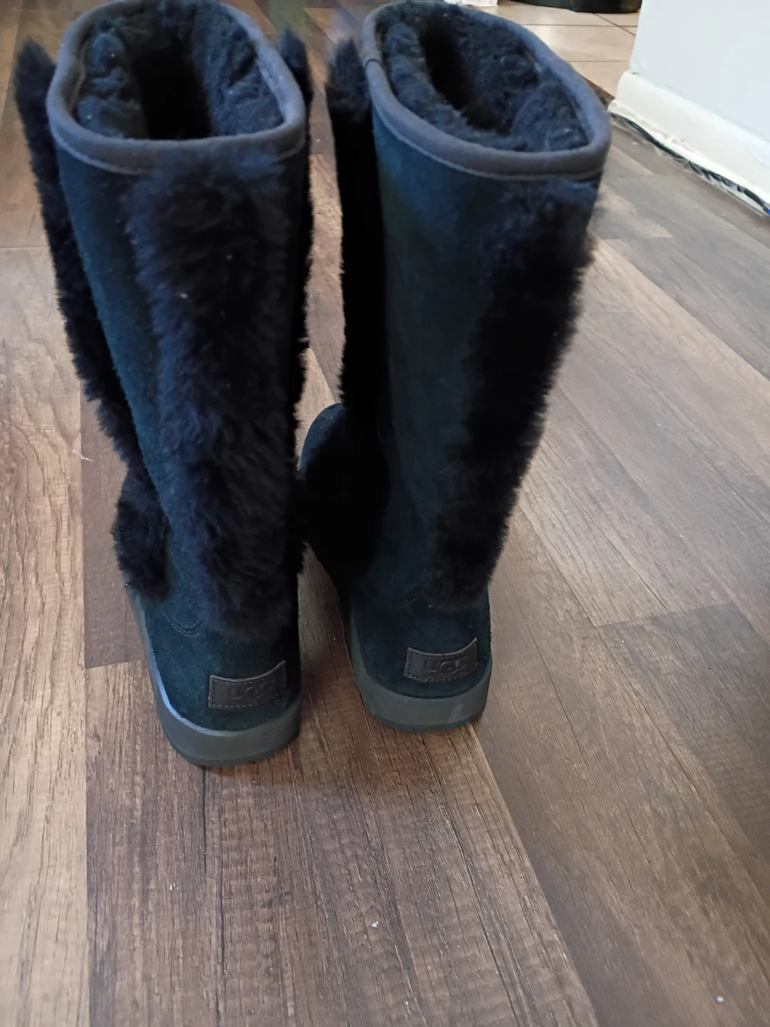 UGG Waterproof Boots Size 8 - photo 3