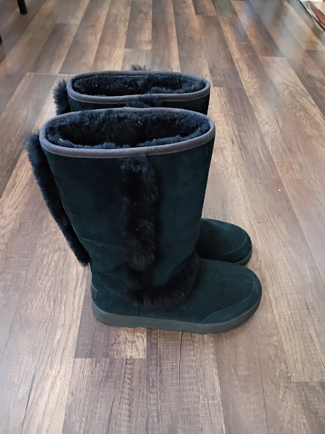 UGG Waterproof Boots Size 8 - photo 4