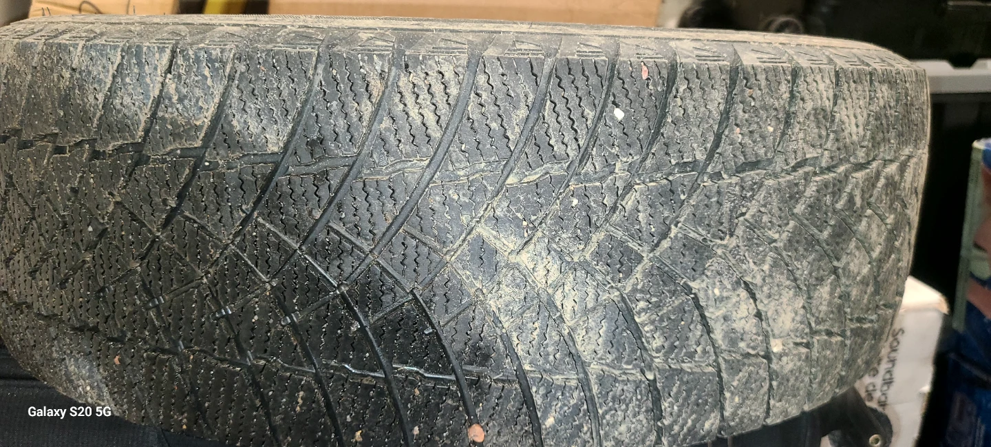 MotoMaster Winter Edge II Tire - 195/65R15 91T - photo 5