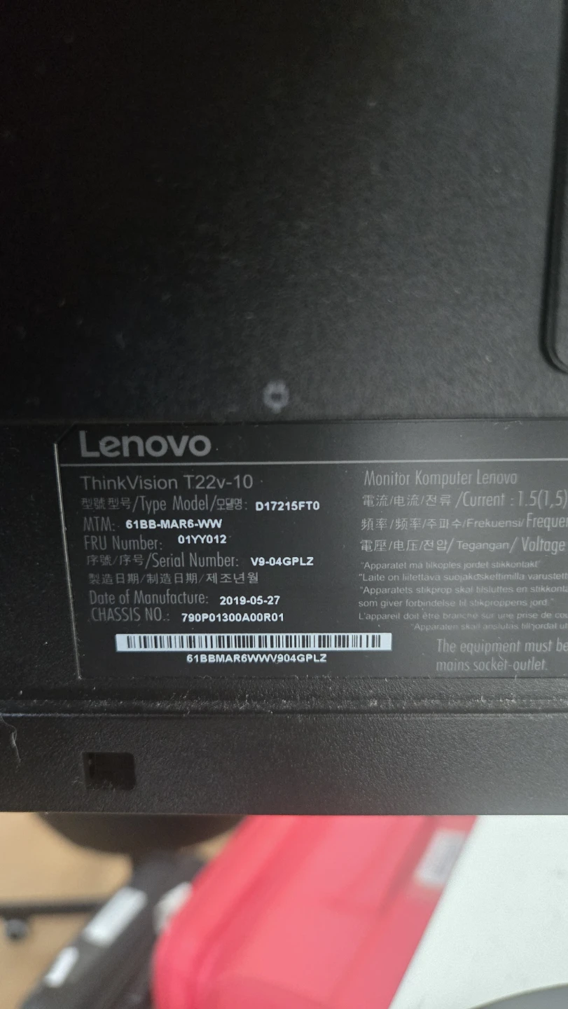 Lenovo monitor with built in web cam - photo 3