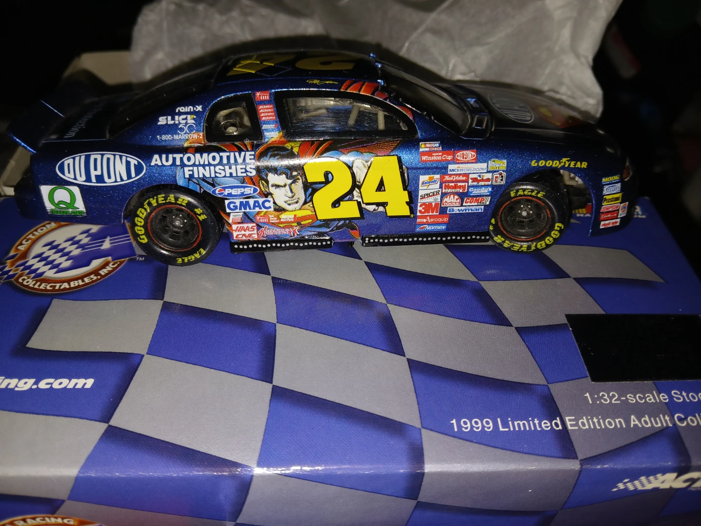 Jeff Gordon #24 Superman Racing Diecast Car - photo 3