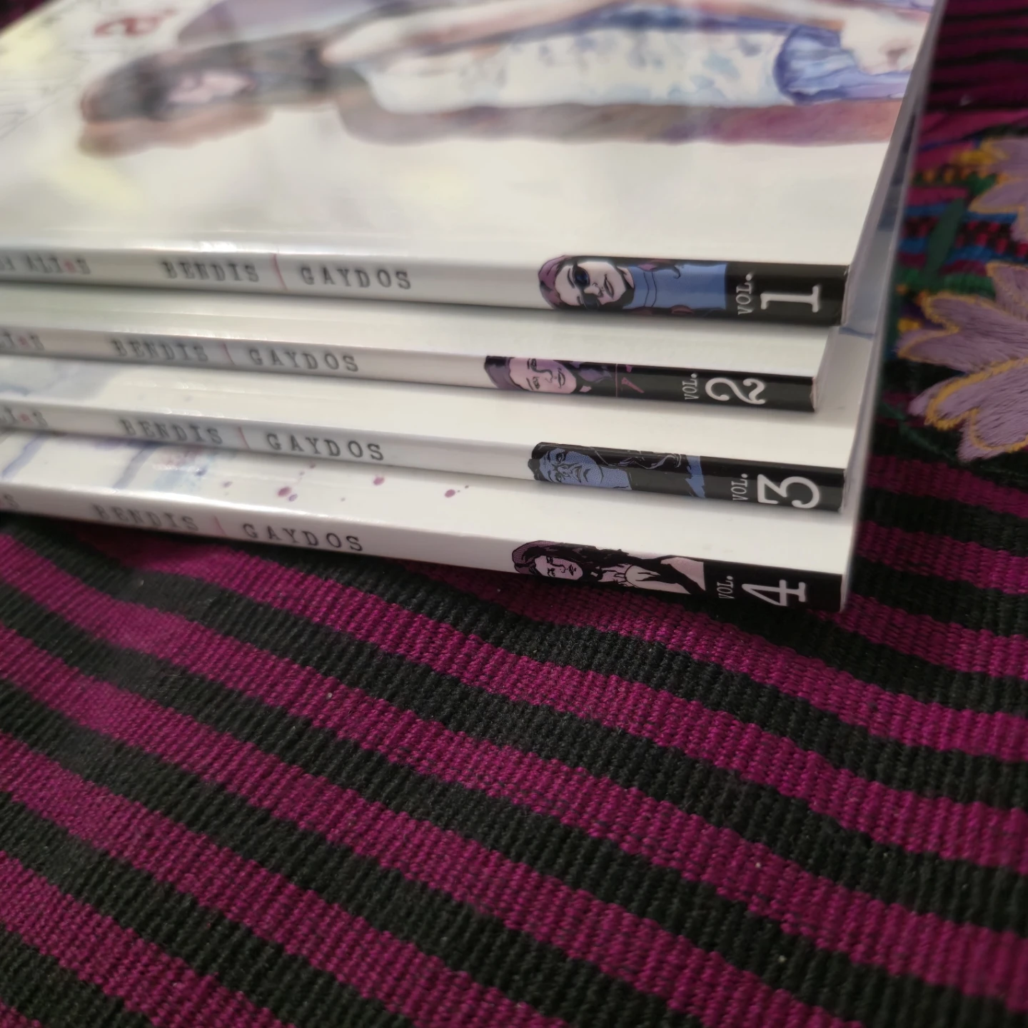 Jessica Jones: Alias Comic Book Set (Volumes 1-4) - photo 3
