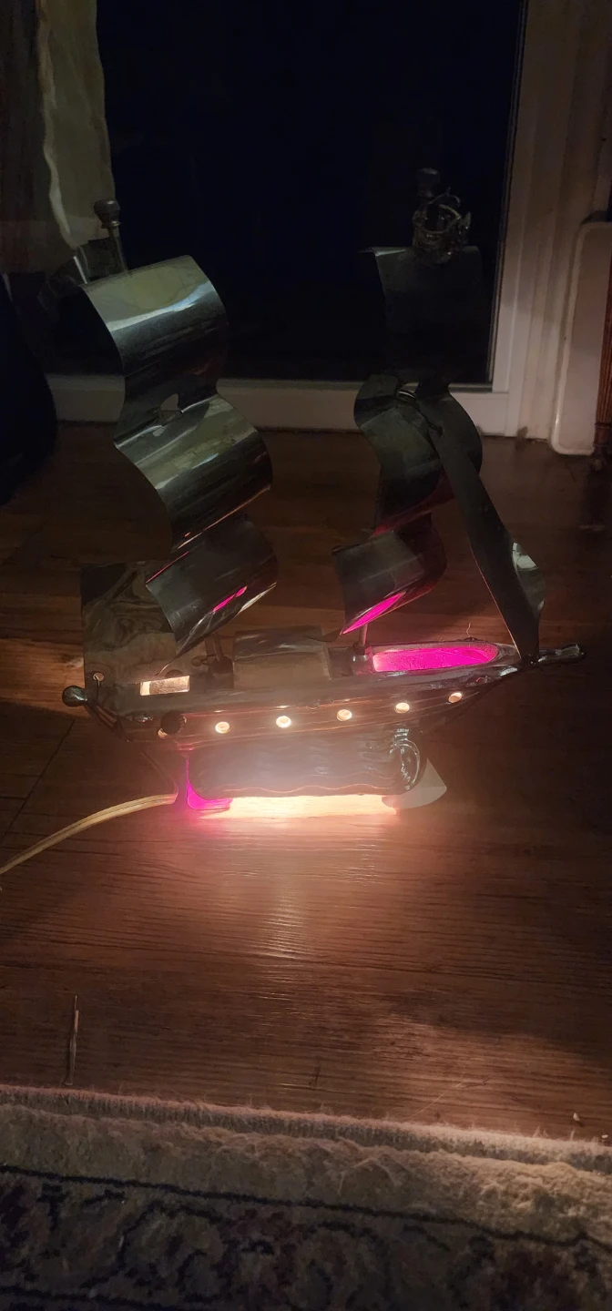 Vintage Metal Ship Lamp - photo 3
