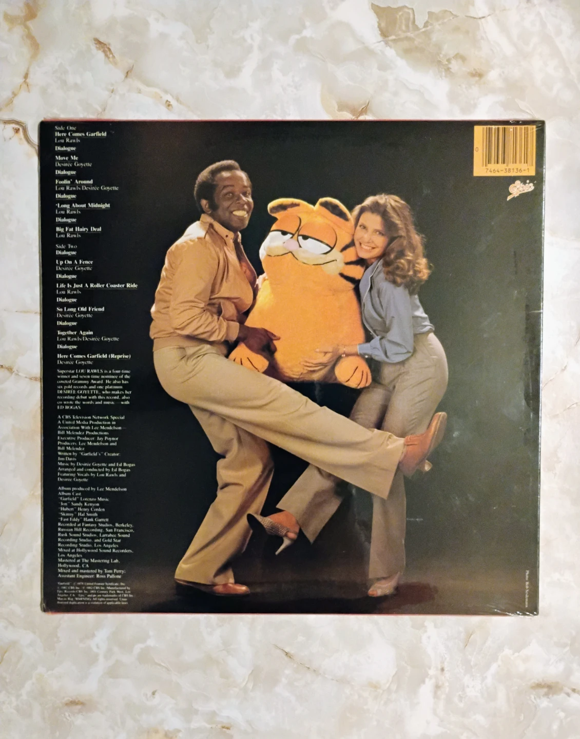 "HERE COMES GARFIELD” VINYL LP RECORD (NEW – MINT CONDITION) - photo 2