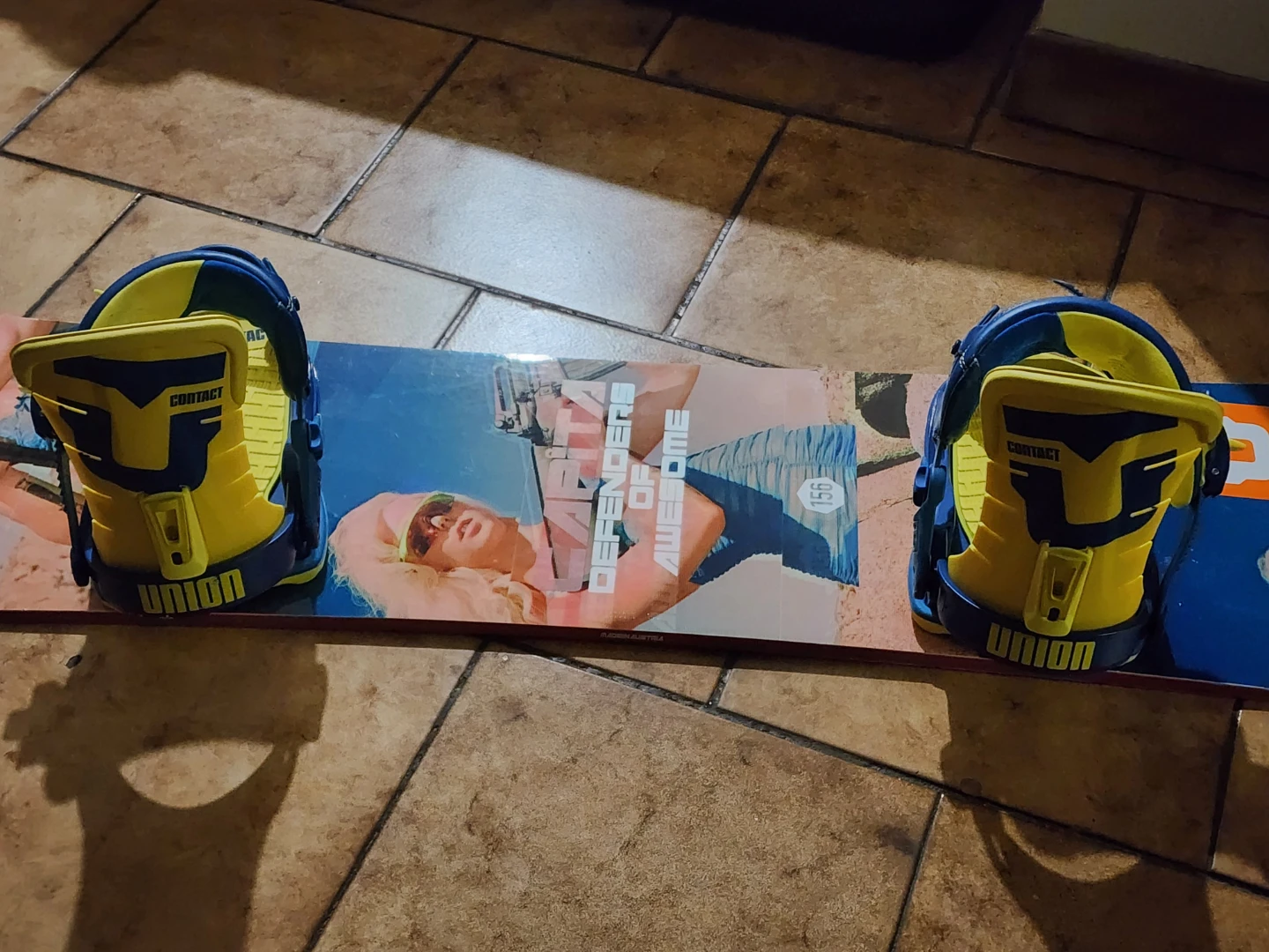 Capita Defenders of Awesome Snowboard 156 w/ Union Bindings. - photo 3