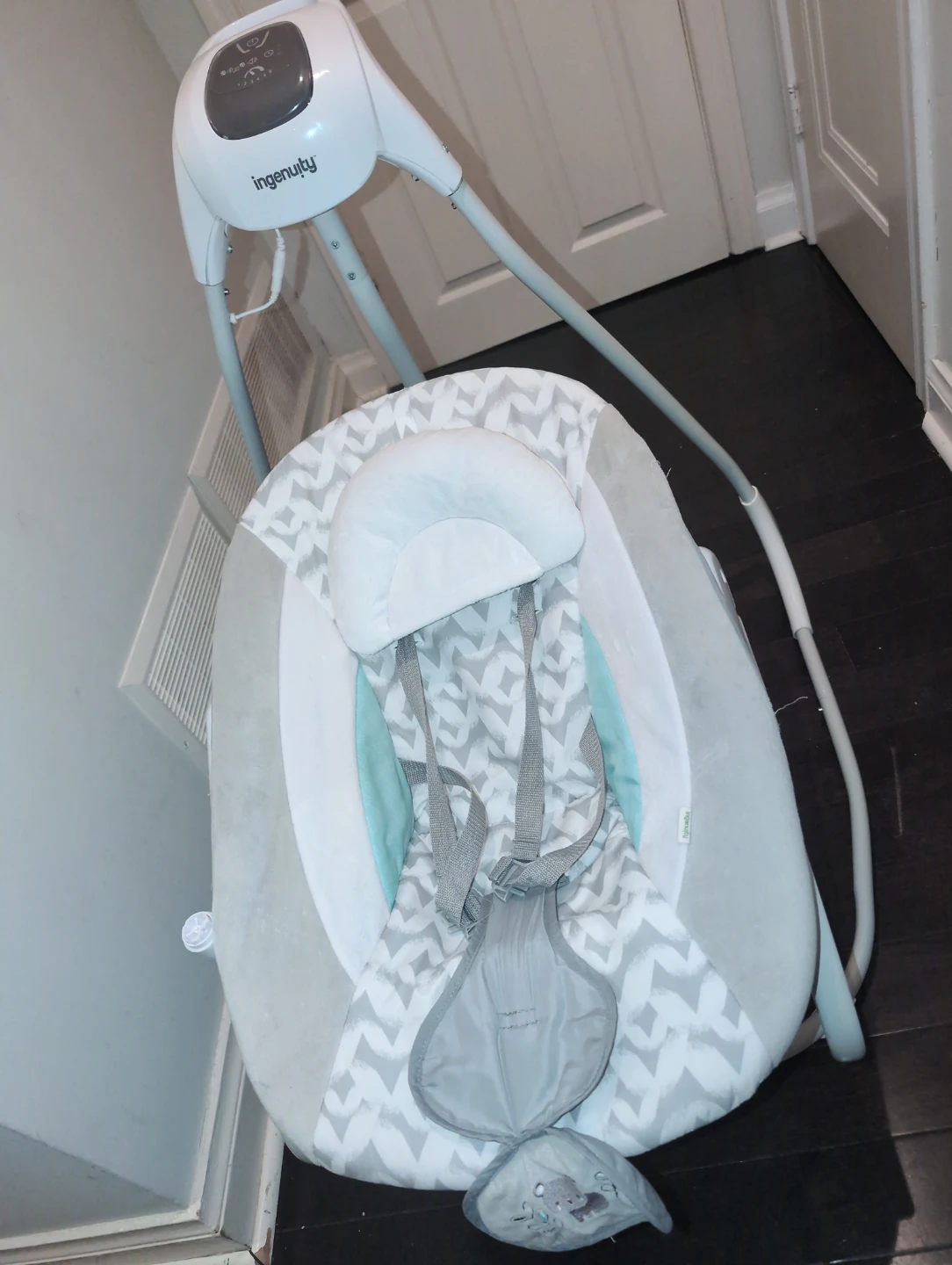 Ingenuity Baby Swing - Excellent Condition