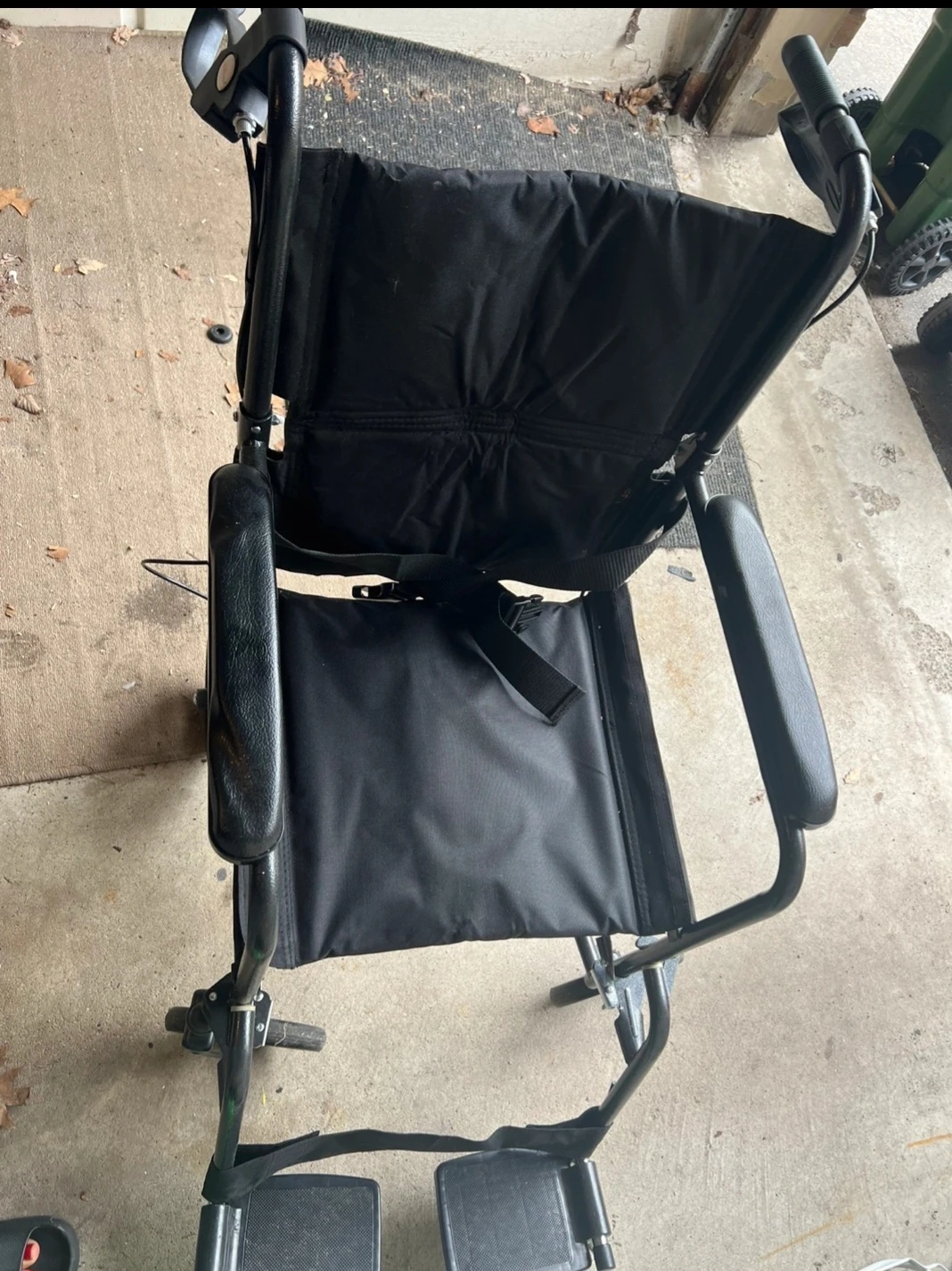 Black Wheel chair - photo 2