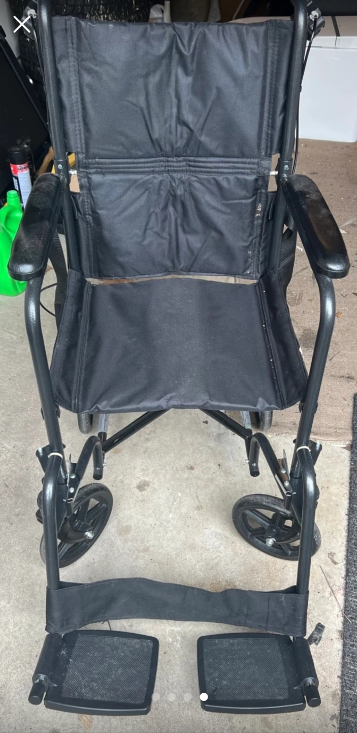 Black Wheel chair - photo 3