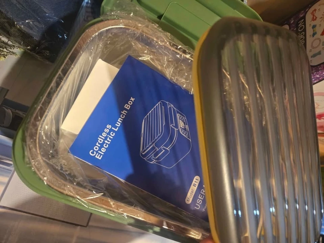 NEW - Electric Heated Lunch Box - photo 3