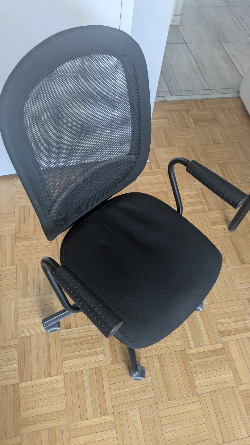 Black Office Chair - photo 2