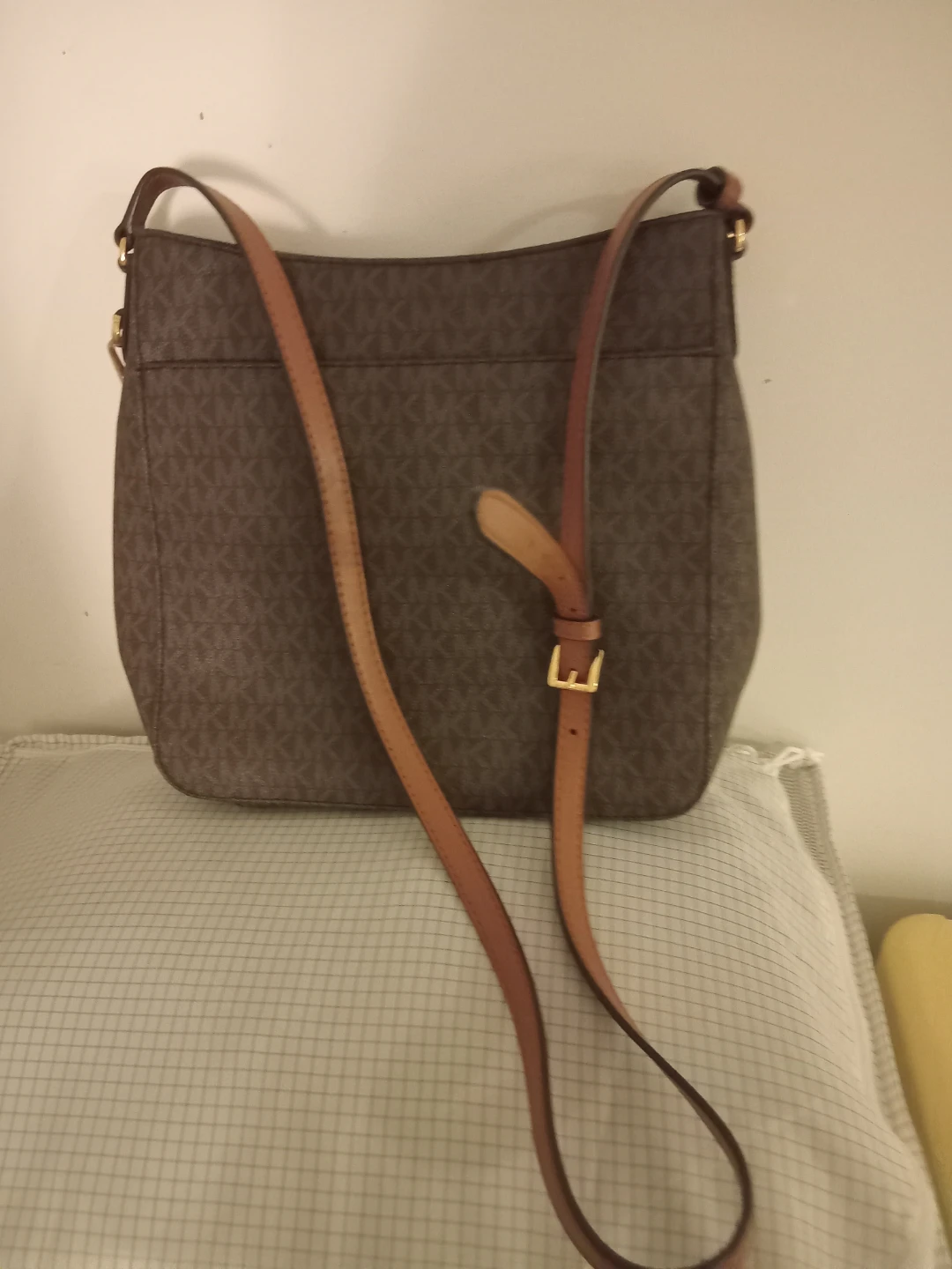 Michael Kors Shoulder Bag - Brown Signature Print - photo 2