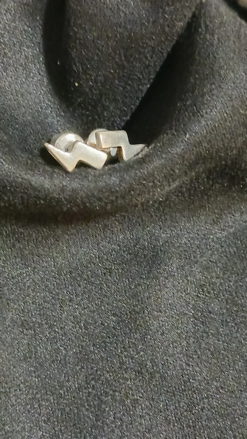Assorted Stud Earrings (Dice, Lightning Bolt, Skull)