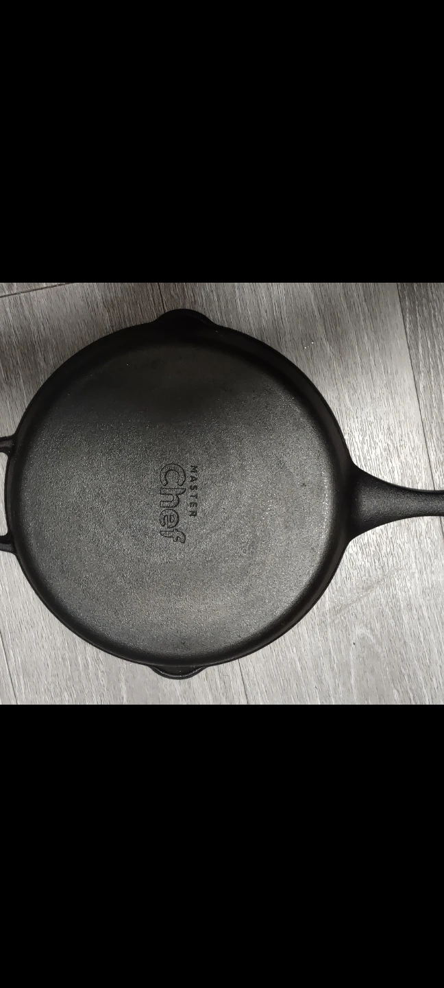 (NEW) Master Chef 12-inch (30.4cm)Cast Iron Frying Pan - photo 4