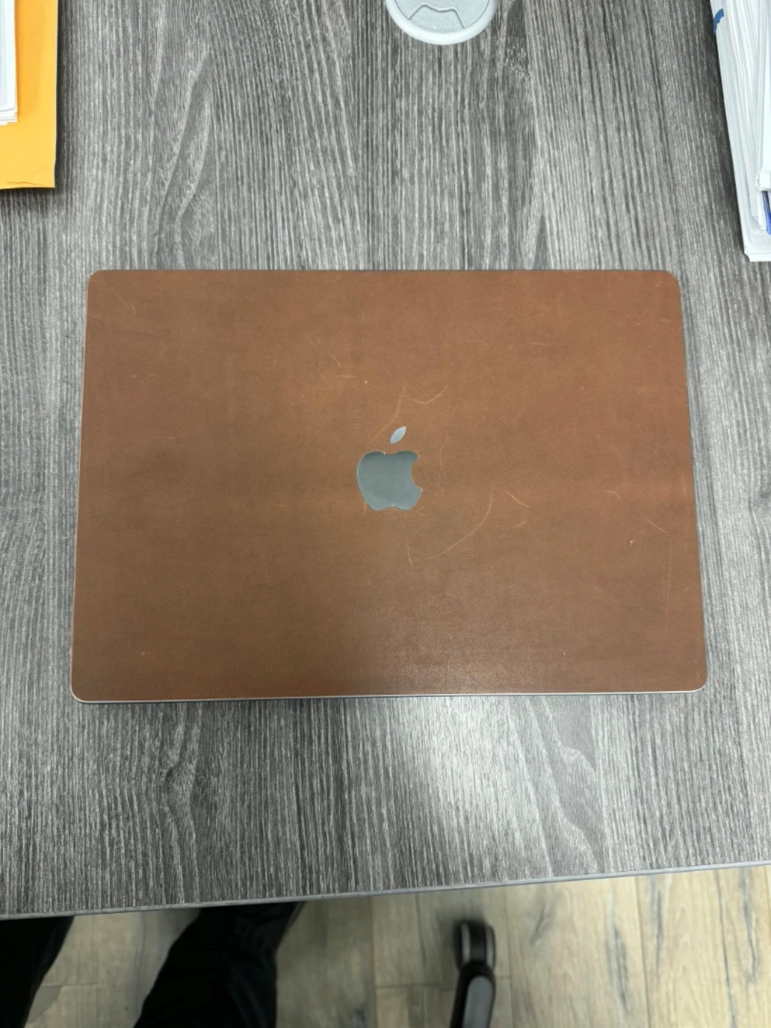 MacBook Pro M3 14 Inch  8GB Ram - photo 2