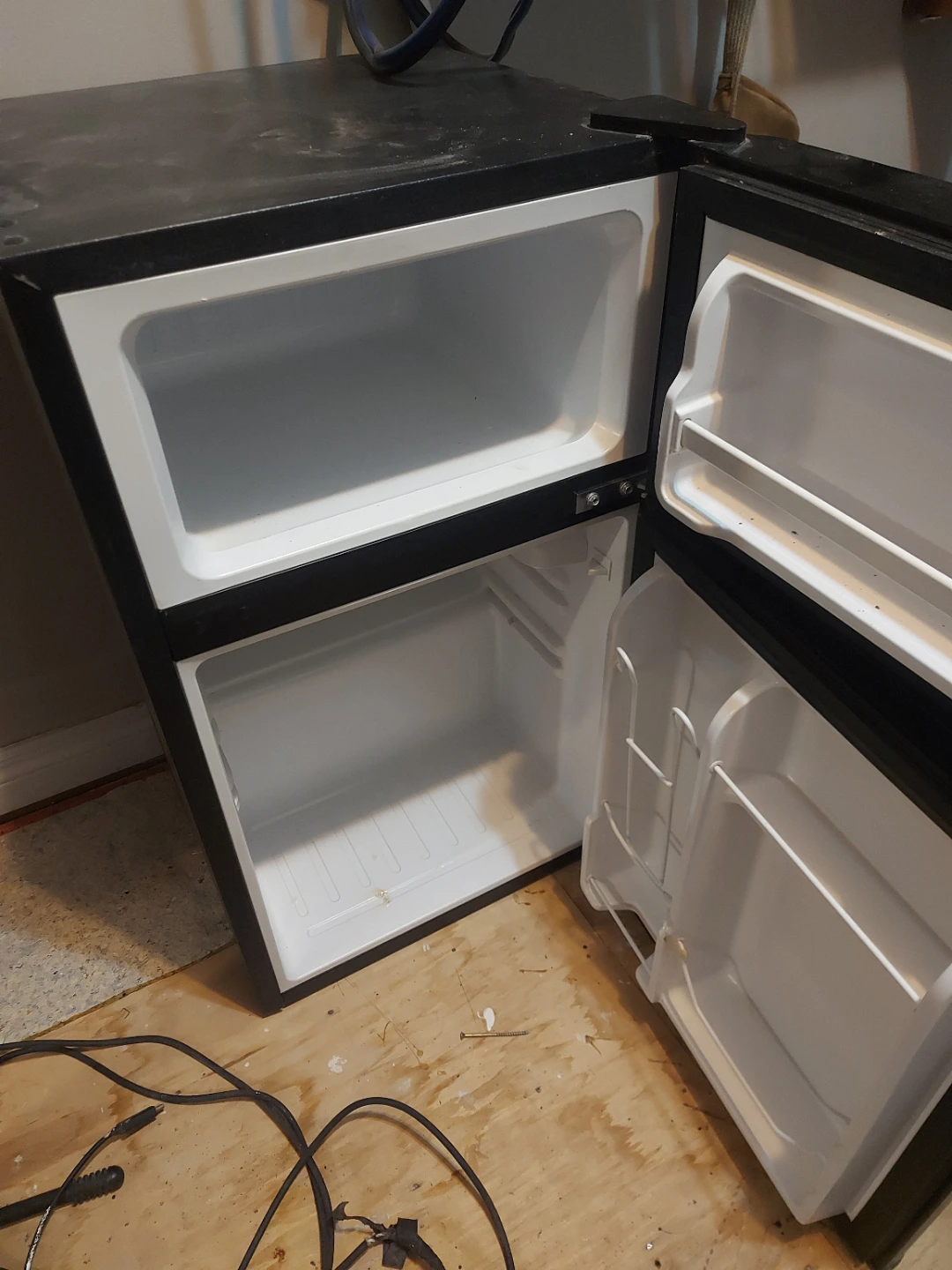 COSTWAY Black Mini Fridge - photo 2
