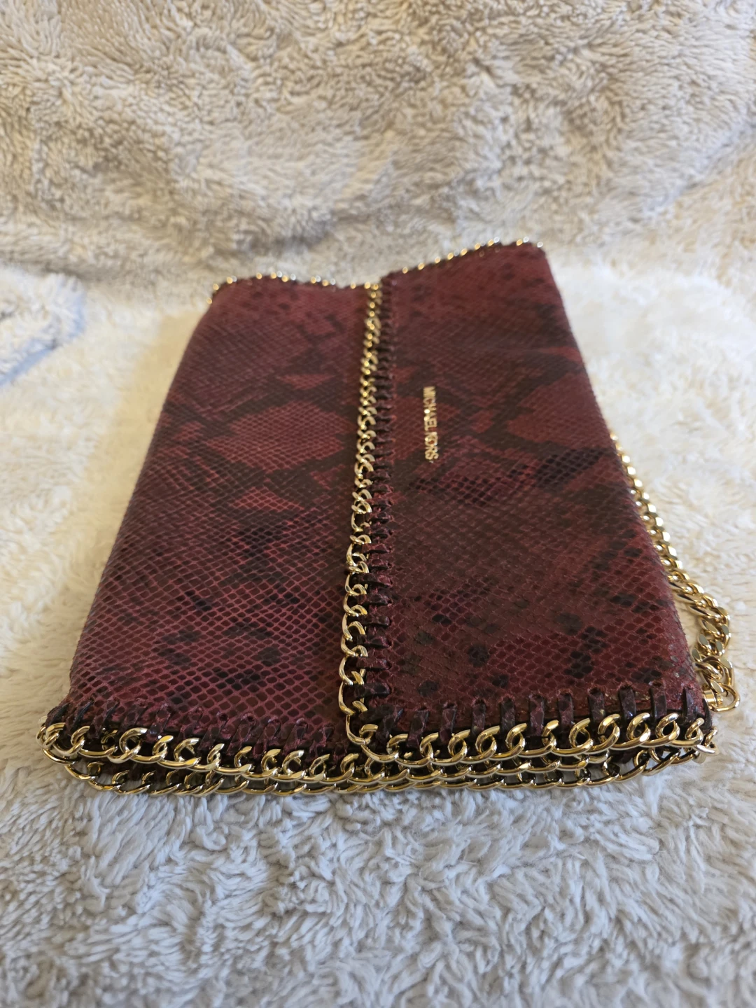 Michael Kors Oversized Chelsea Clutch With Gold Chain - Rare - photo 2