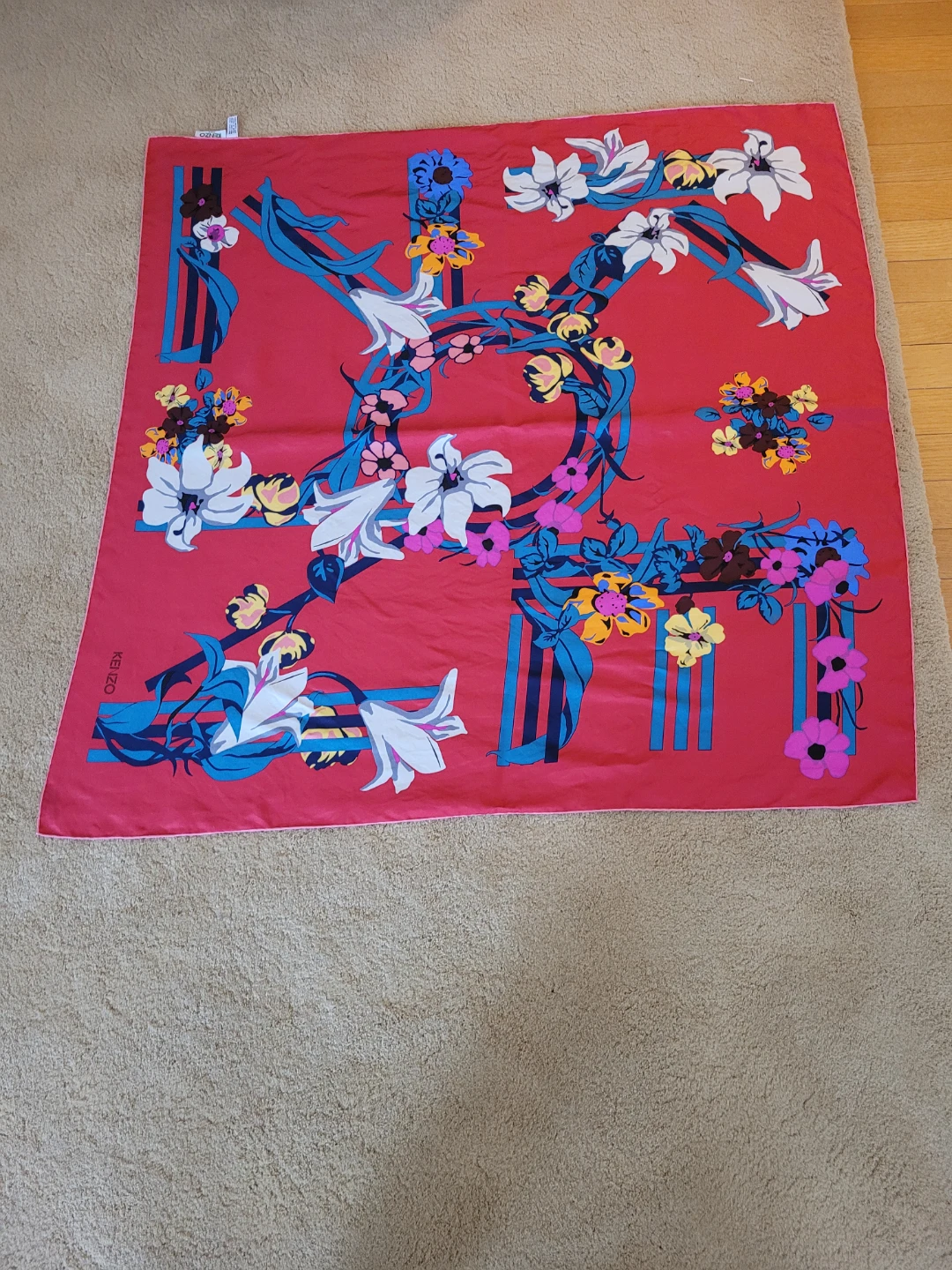 Mother's Day Vintage KENZO Silk Scarf - Floral Design 33x33" - photo 4