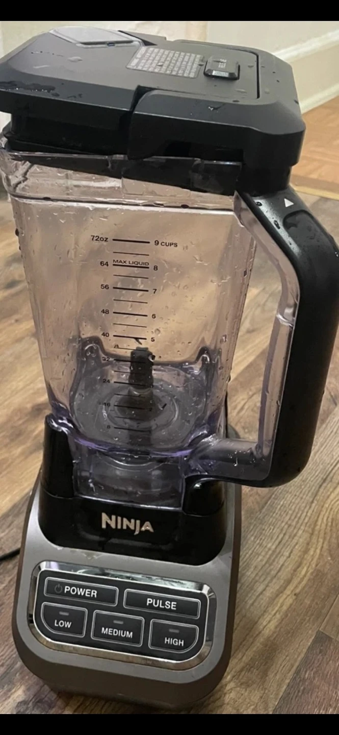 Ninja Blender - 72oz Capacity "❤️"