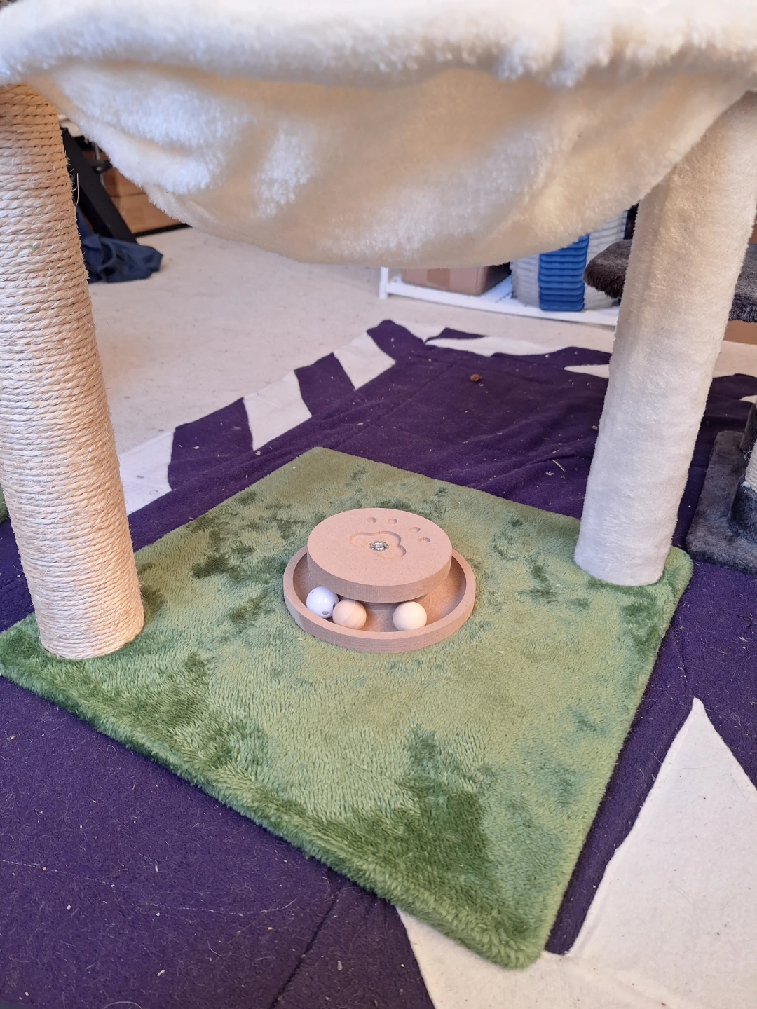 NEW Large Hammock Cat Trees with Toy Balls 🌴 - photo 3