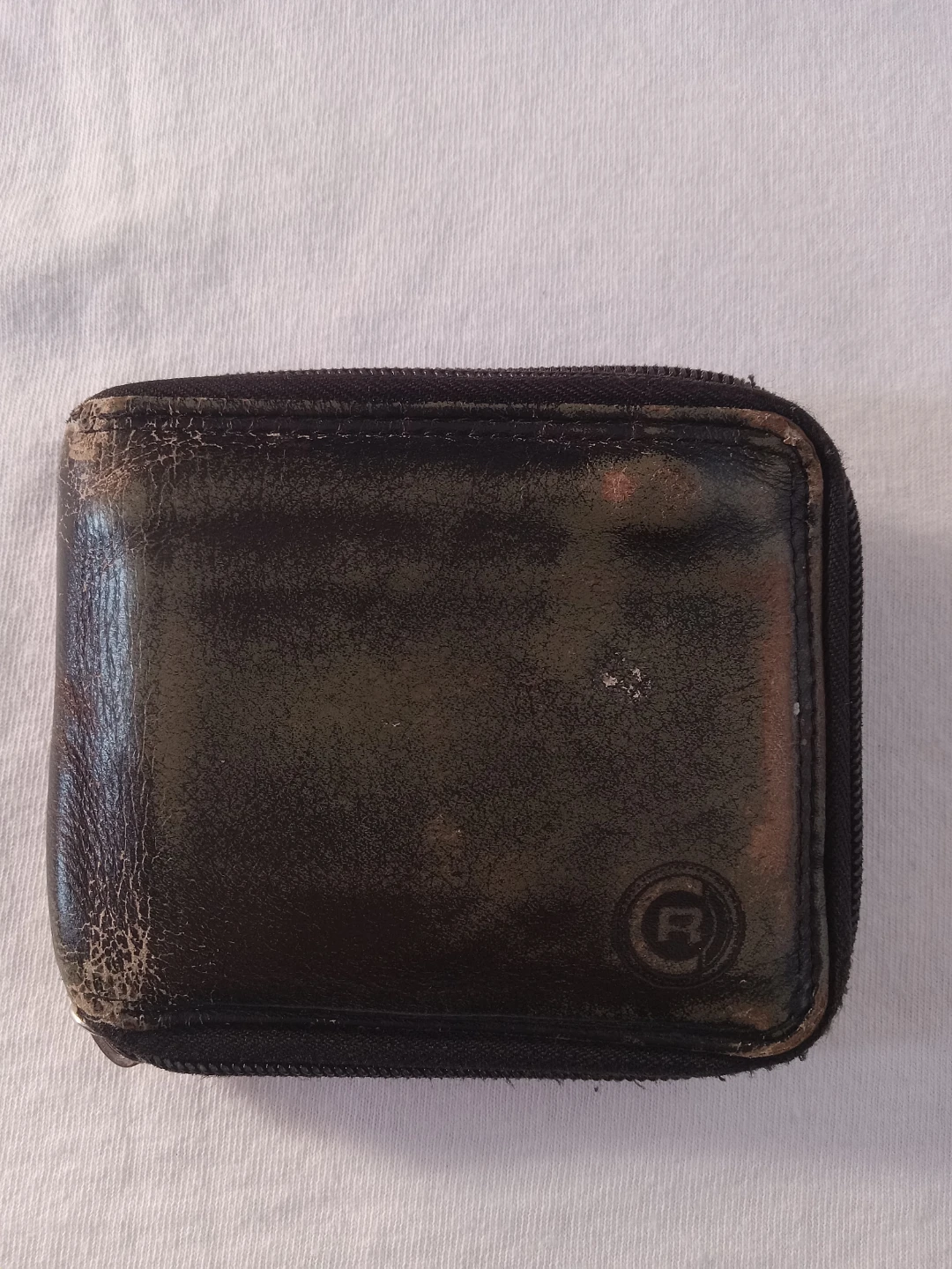 USED- Roots Black Leather Wallet