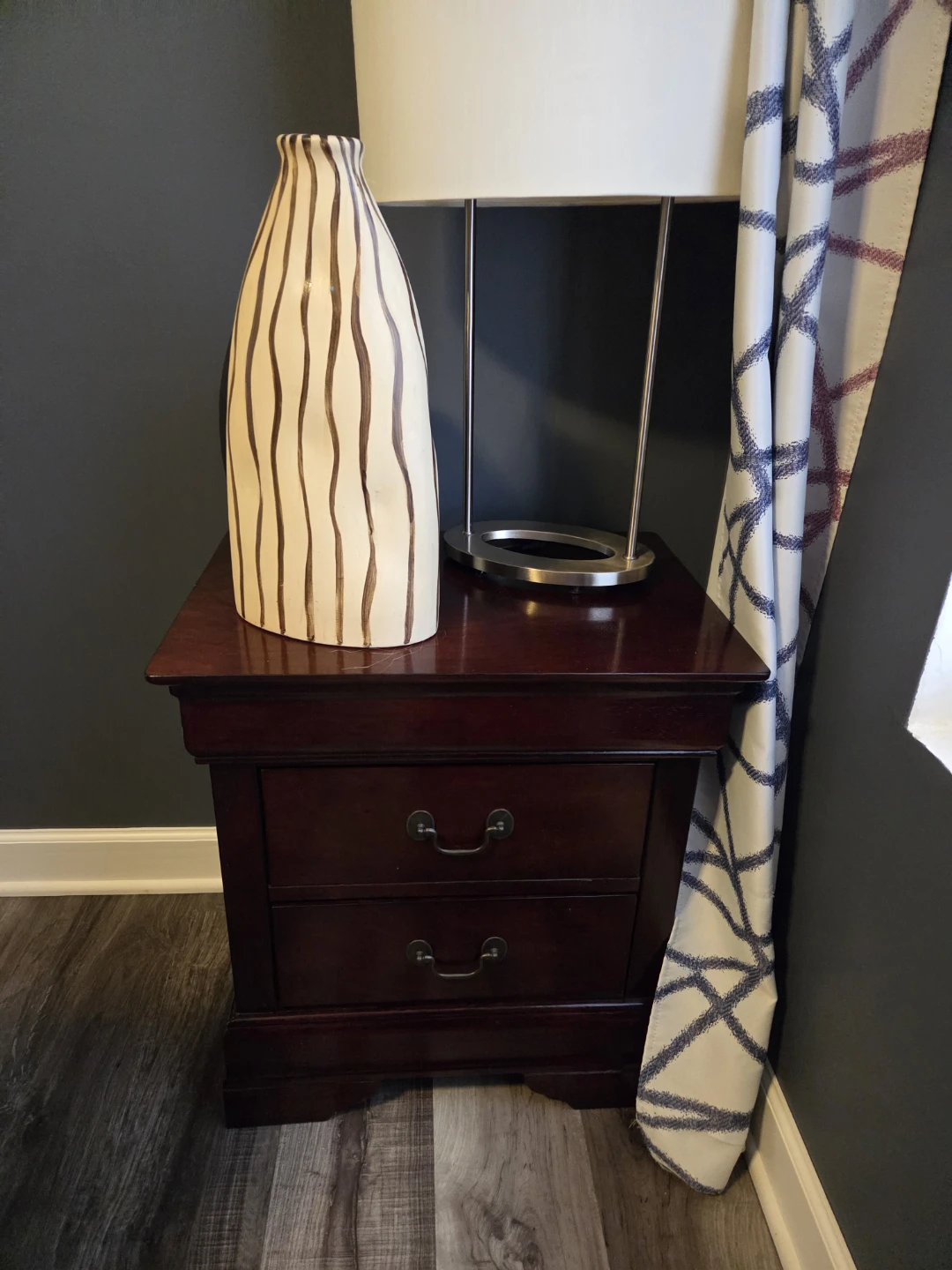 Bedroom Set: Dresser, Bed Frame, Nightstand - photo 3