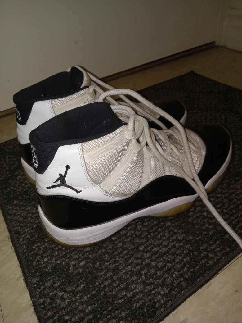 Air Jordan 11 Retro "Concord" - photo 2