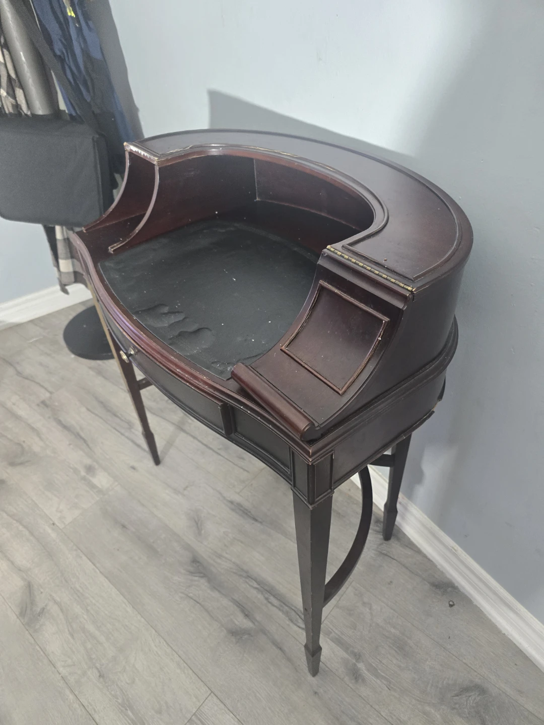 Antique Mahogany Writing Desk - photo 5