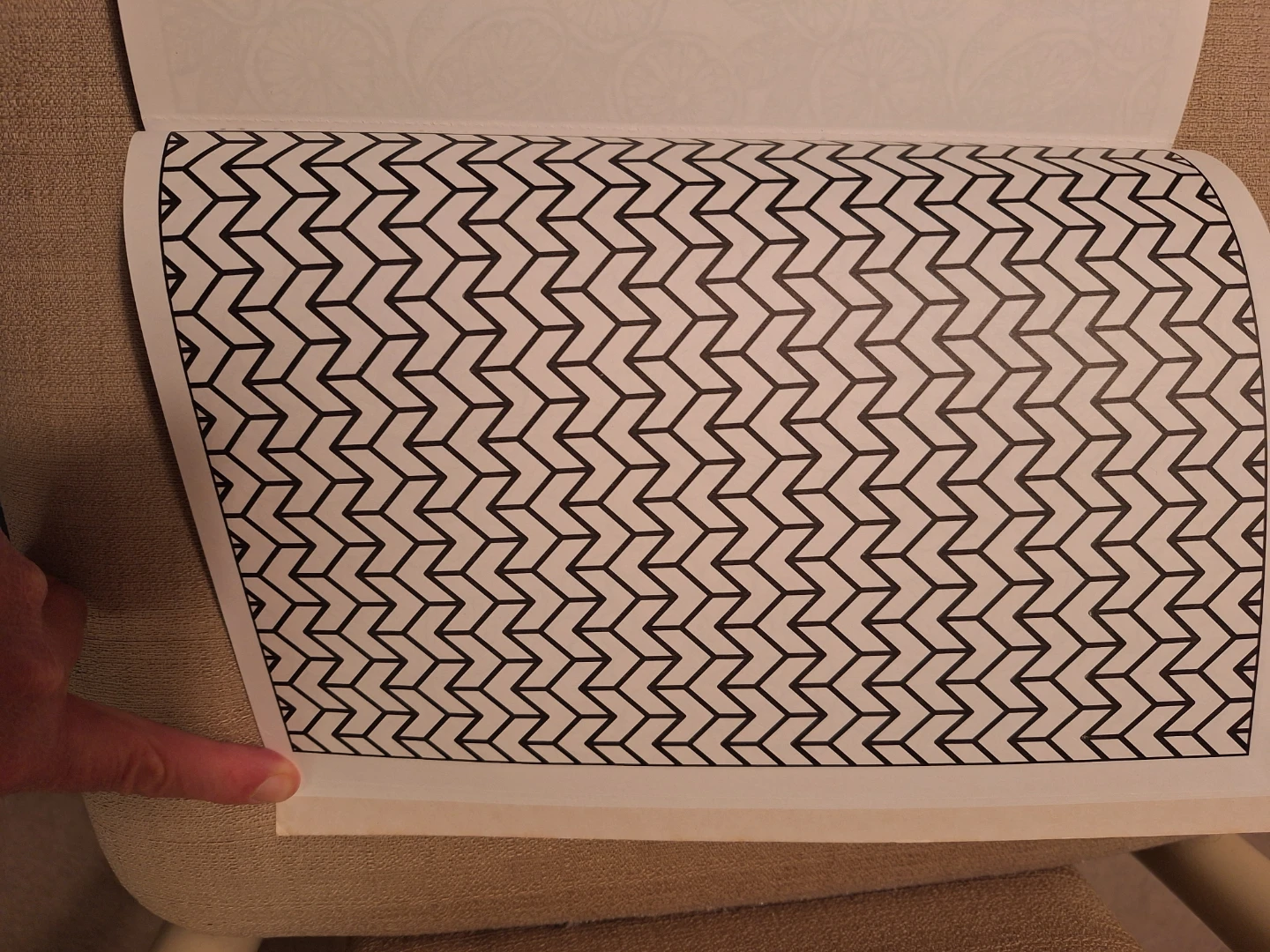 Bendon Everyone Loves Coloring Patterns Book - photo 3