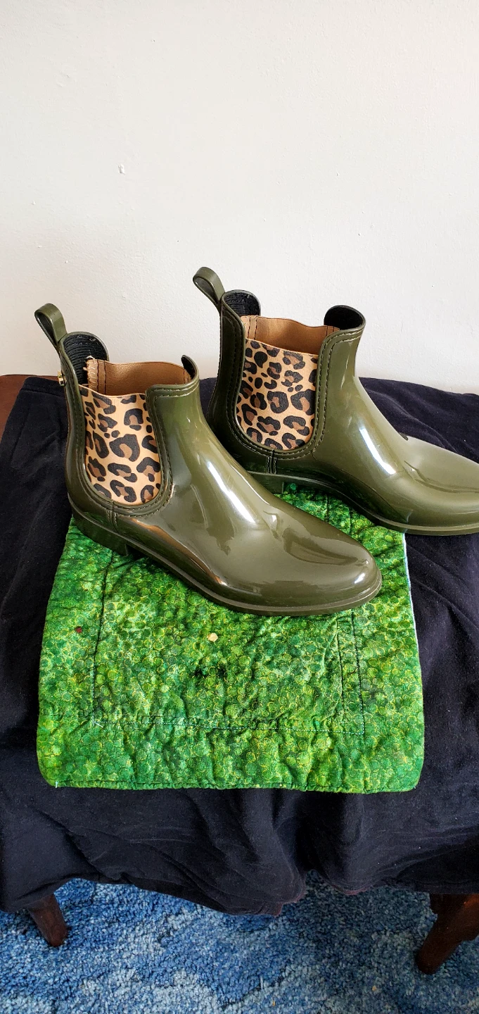 Lemon Jelly Olive Green Leopard Print Ankle Rain Boots Size 39 - photo 2