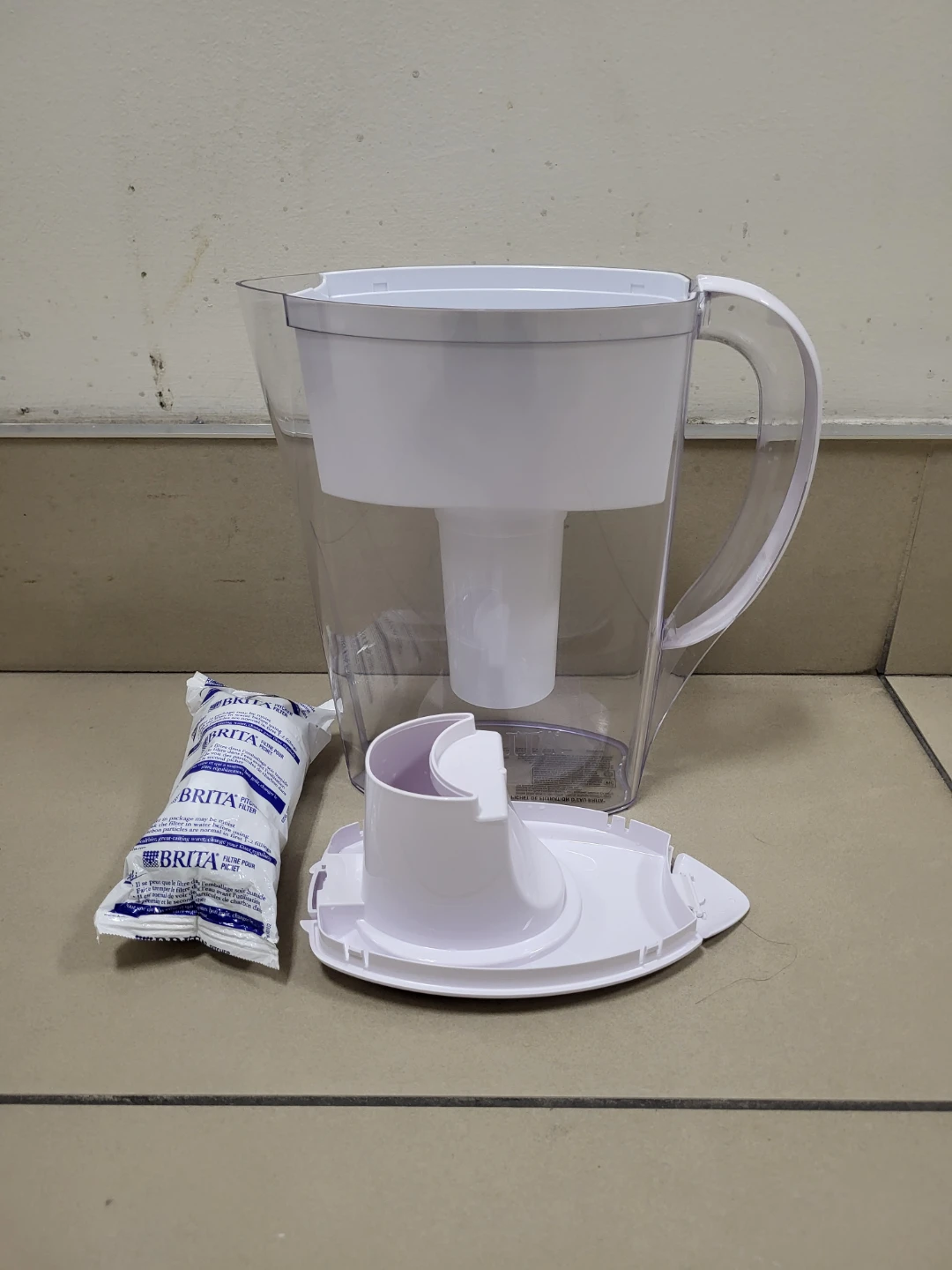 Brita Water Filter Pitcher with 1 Filter - photo 3