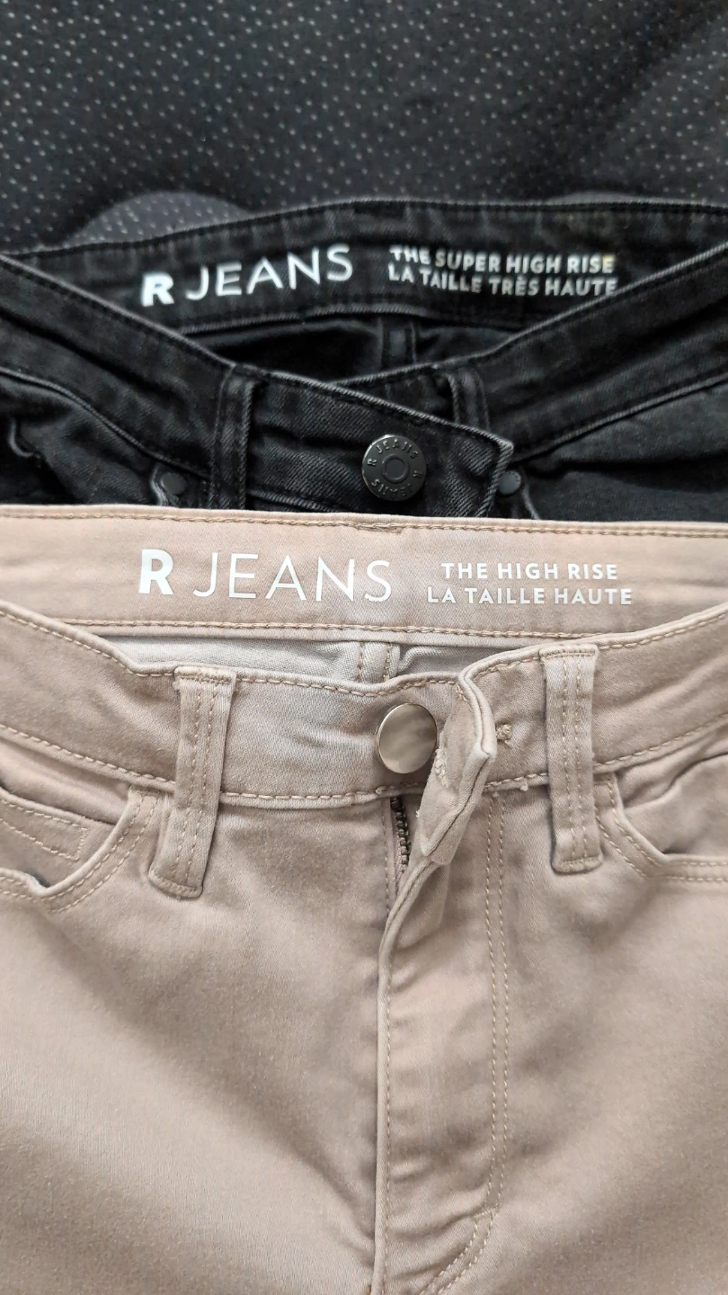 R JEANS High Rise Petite Jeans - Black & Tan