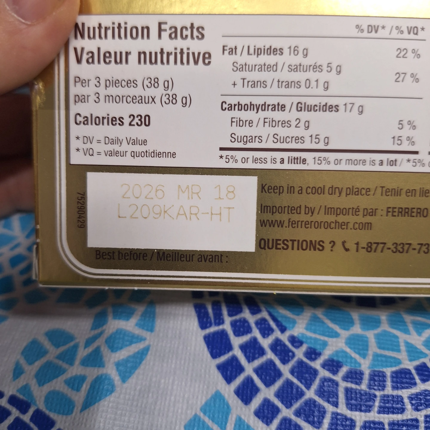 Ferrero Rocher Fine Hazelnut Chocolates 100g Box - photo 2