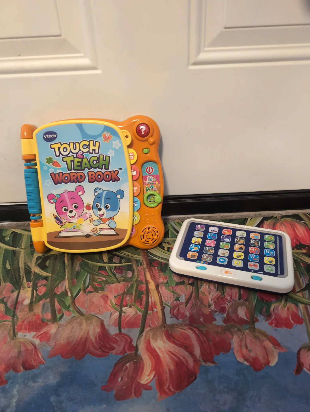 VTech Touch & Teach Word Book + Tablet